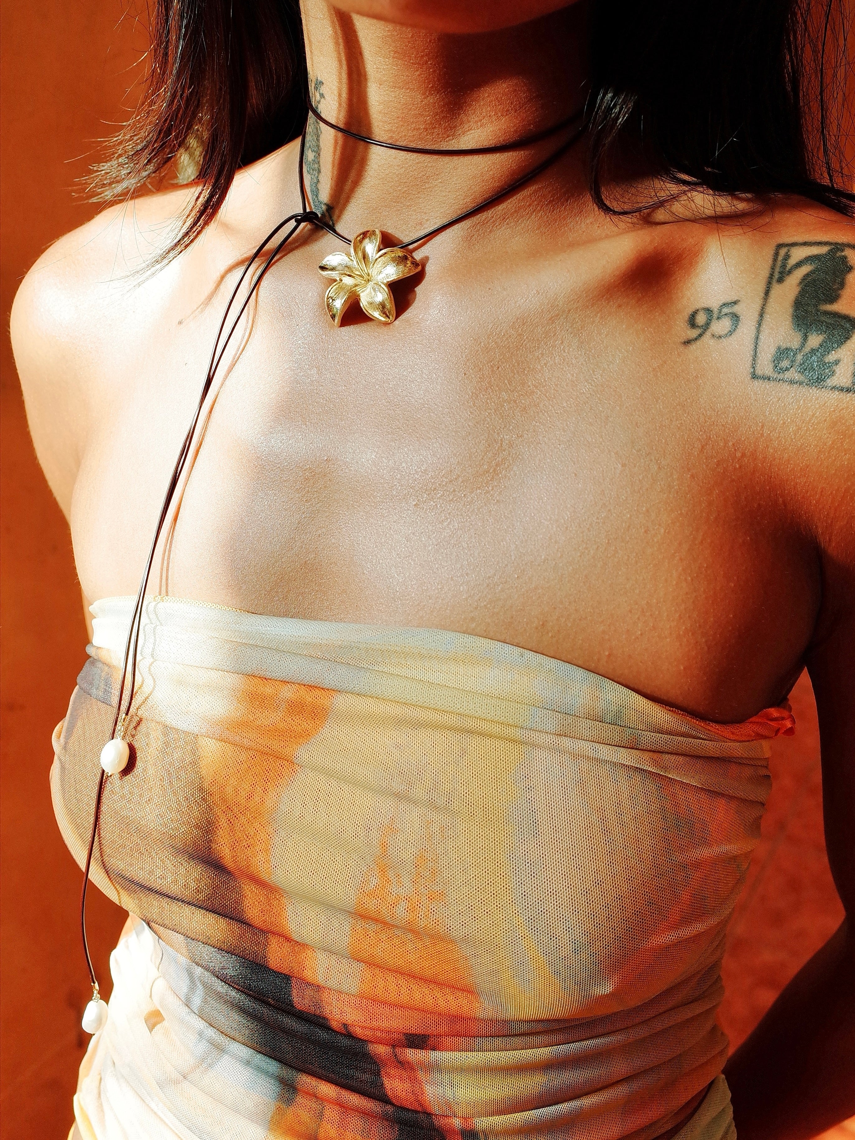 Plumeria Pearl Lariat